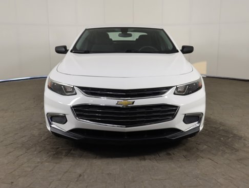 Used 2016 Chevrolet Malibu LS image 2