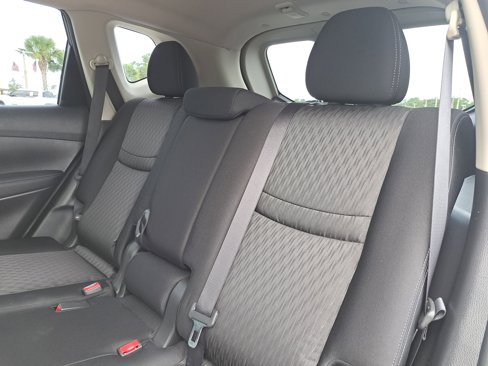 Used 2020 Nissan Rogue SV w/ Sun & Sound Touring Package image 10