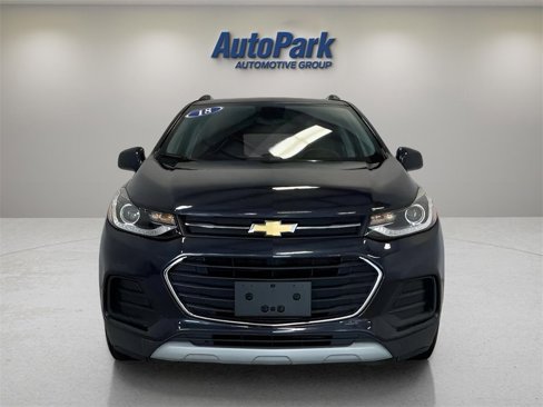 Used 2018 Chevrolet Trax LT image 2