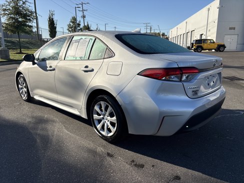 Used 2024 Toyota Corolla LE image 7