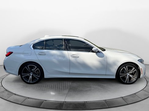 Used 2021 BMW 330i Sedan w/ Premium Package image 8