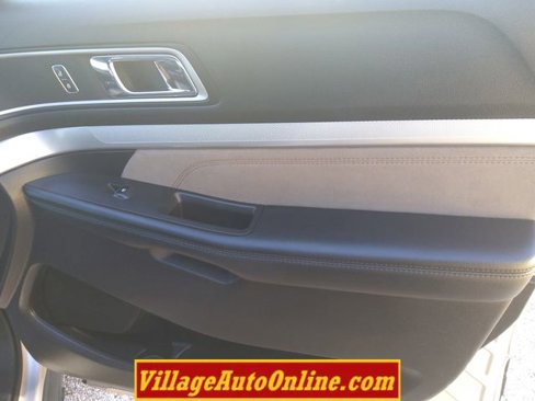 Used 2017 Ford Explorer XLT w/ Equipment Group 202A image 31