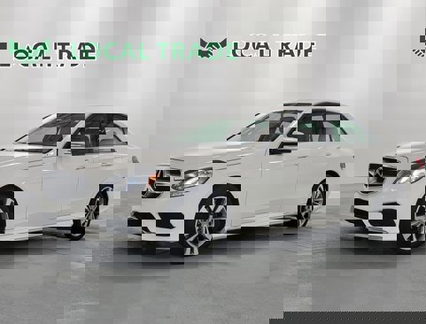 Used 2014 Mercedes-Benz E 350 Sedan image 4
