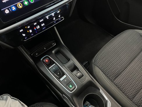 Used 2022 Chevrolet Bolt LT image 24