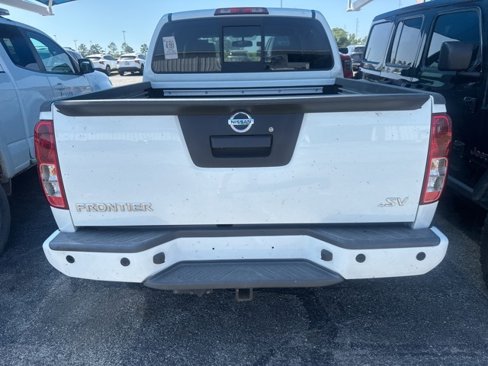 Used 2020 Nissan Frontier SV image 5