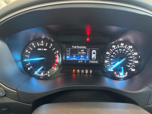 Used 2015 Ford Fusion SE w/ Equipment Group 202A image 26