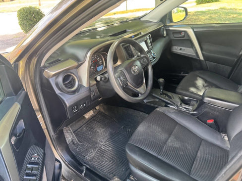 Used 2014 Toyota RAV4 LE image 22