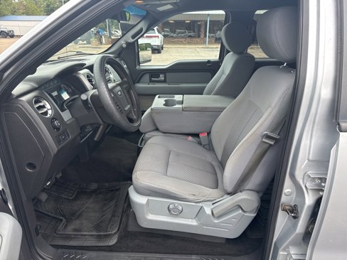 Used 2013 Ford F150 XLT w/ Trailer Tow Pkg image 4