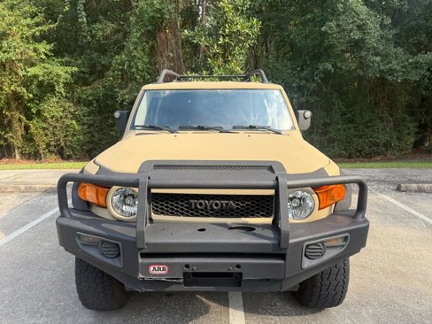 Used 2007 Toyota FJ Cruiser 4WD image 2