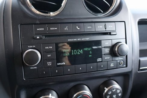 Used 2016 Jeep Patriot Latitude image 15