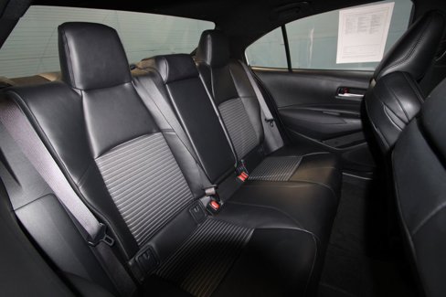 Used 2023 Toyota Corolla XSE image 28