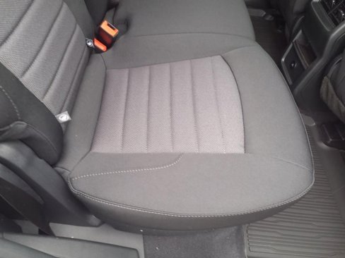 Used 2024 Ford Edge SE image 21