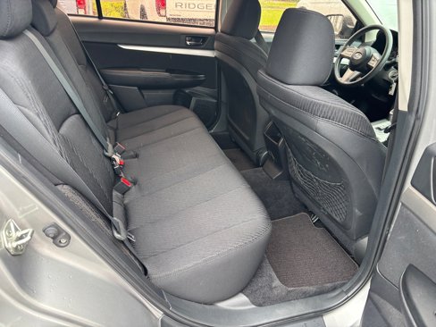 Used 2010 Subaru Outback 2.5i image 18
