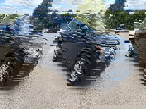 Certified 2019 Nissan Rogue SV image 1