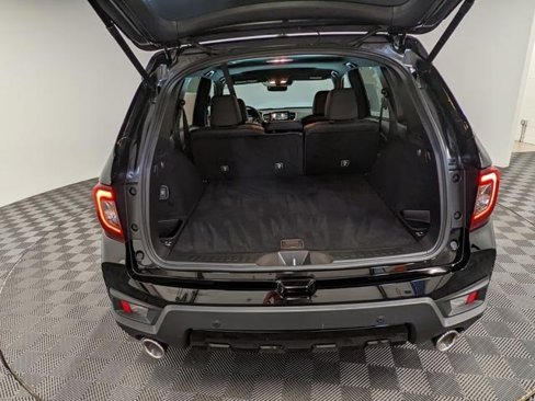 Certified 2025 Honda Passport Black Edition image 31