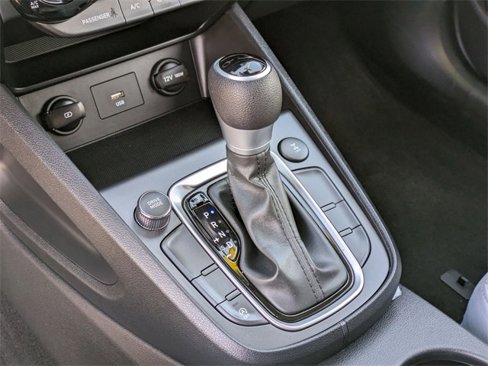 Used 2023 Hyundai Kona SEL image 19