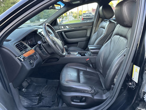 Used 2016 Lincoln MKS image 18