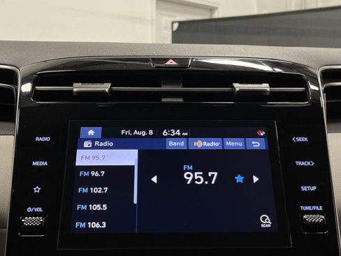 Used 2022 Hyundai Tucson SEL image 17