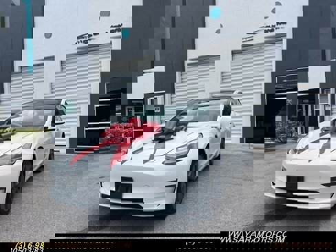 Used 2023 Tesla Model 3 Standard Range image 10