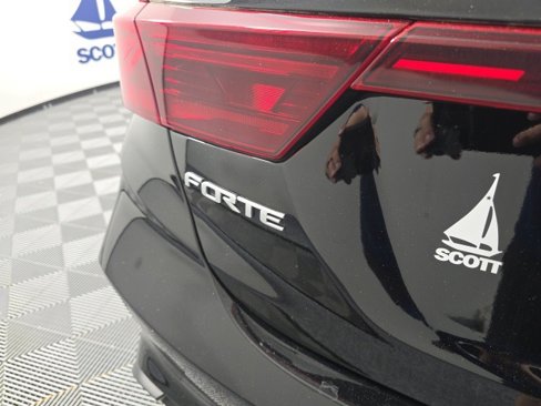 Used 2023 Kia Forte LXS image 20