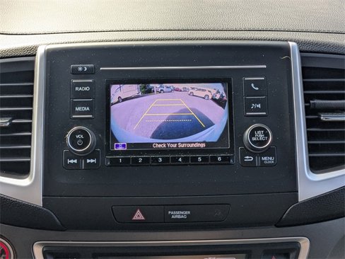 Used 2017 Honda Pilot LX image 30