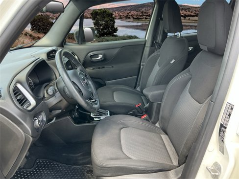 Used 2021 Jeep Renegade Latitude image 6