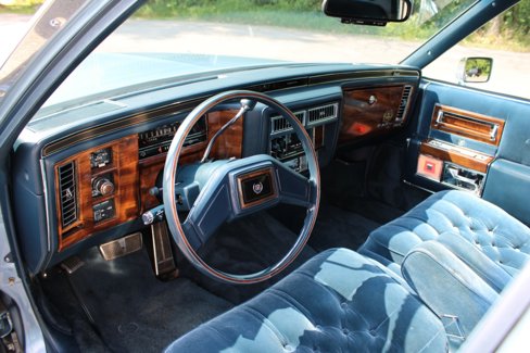 Used 1987 Cadillac Brougham image 17