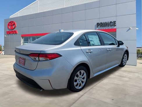 New 2026 Toyota Corolla LE image 4