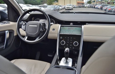 Used 2020 Land Rover Discovery Sport S image 28