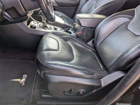 Used 2019 Jeep Cherokee Limited w/ Trailer Tow Group image 16