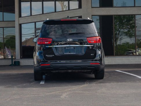 Used 2019 Kia Sedona EX image 7