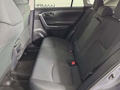 Used 2021 Toyota RAV4 LE image 24