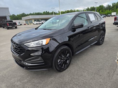 Used 2024 Ford Edge SE w/ Black Appearance Package image 1