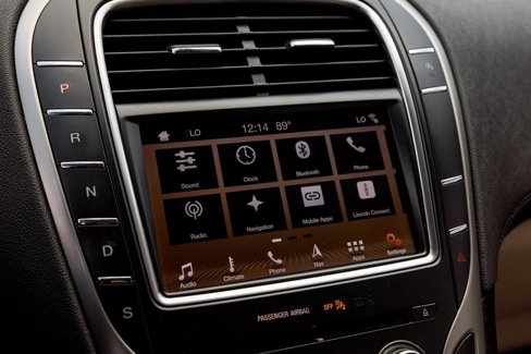 Used 2019 Lincoln Nautilus Select image 17