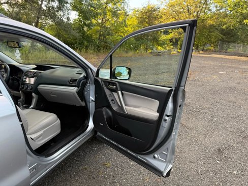 Used 2014 Subaru Forester 2.5i Touring image 13