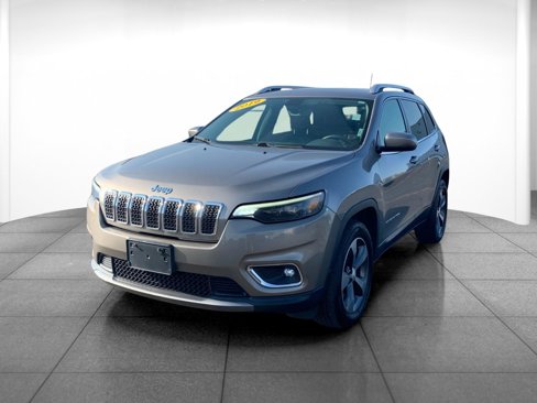 Used 2019 Jeep Cherokee Limited image 3