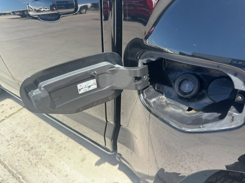 Used 2022 GMC Canyon AT4 image 3