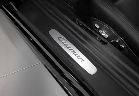 Used 2025 Porsche 718 Cayman image 34