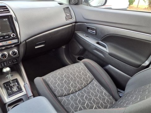 Used 2022 Mitsubishi Outlander Sport LE image 29