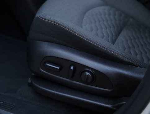 Used 2018 Chevrolet Equinox LT image 19