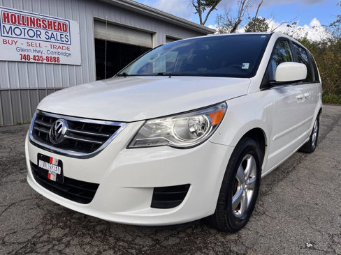 Used 2010 Volkswagen Routan SE image 9