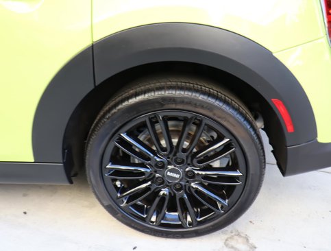 Used 2023 MINI Cooper S image 9