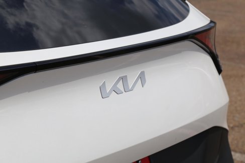 Used 2023 Kia Sportage LX image 7