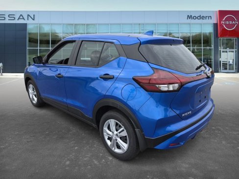 New 2025 Nissan Kicks Play S image 7