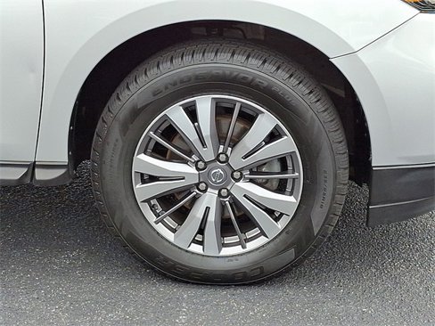 Used 2020 Nissan Pathfinder SL image 8