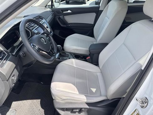 Used 2020 Volkswagen Tiguan SEL image 10
