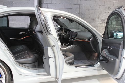 Used 2021 BMW M340i w/ Executive Package image 31