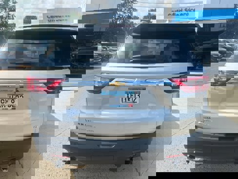 Used 2018 Chevrolet Traverse LT image 7