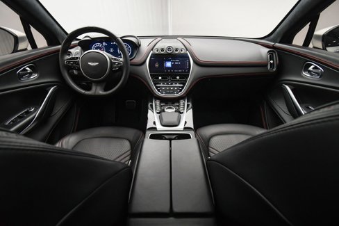 Used 2021 Aston Martin DBX image 13