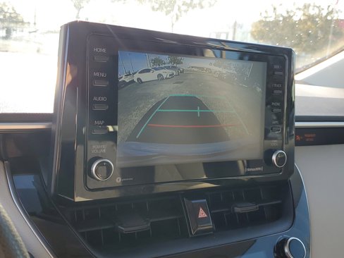 Used 2022 Toyota Corolla LE image 21